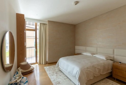 07 Luxury 2 Bedroom Waterfront Residence