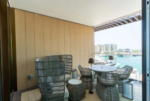 08 Luxury 2 Bedroom Waterfront Residence