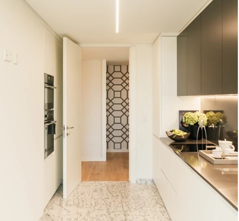 09 6 Bedroom Duplex – Infinity – Vanguard Properties