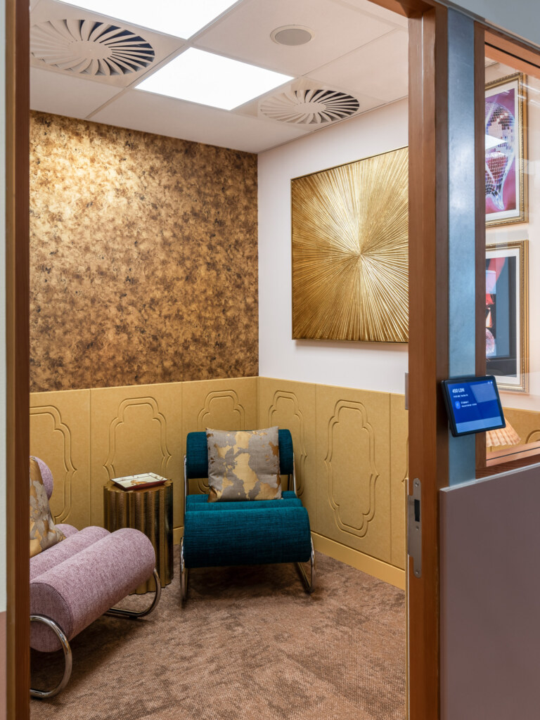 Prime Grade-A Office Suite – One Fen Court – Generali Real Estate S.p.A